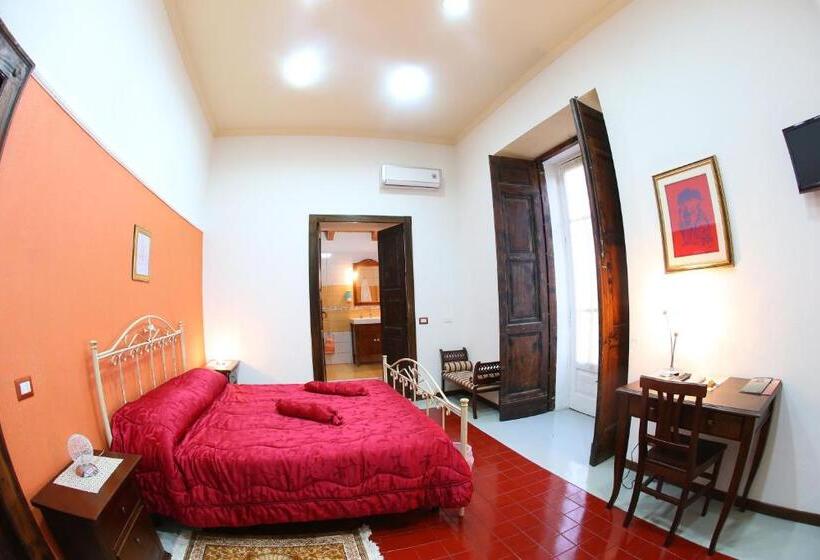 سوئیت با بالکن, Casa Lissania