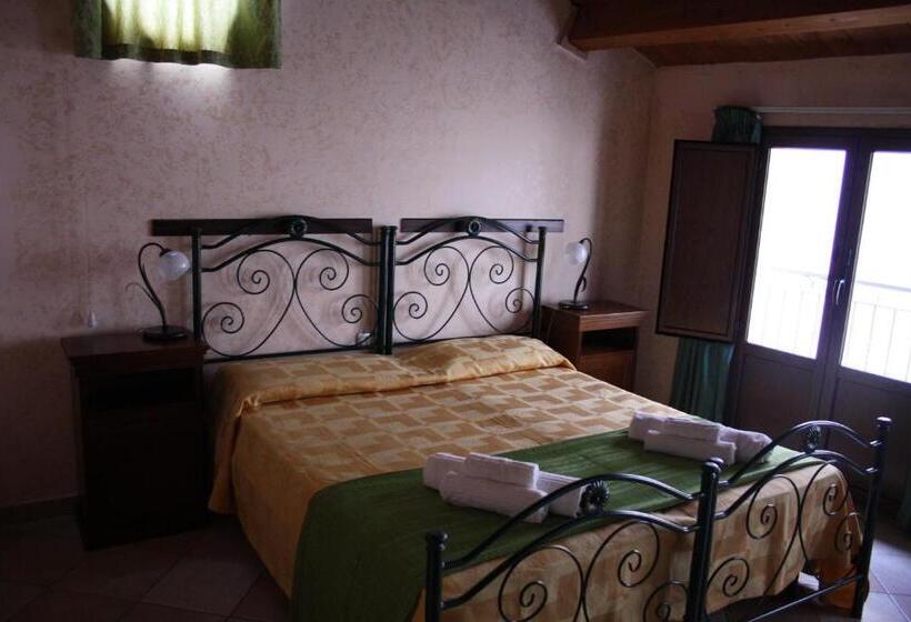 اتاق استاندارد سه نفره, Cityguesthouse Catanzaro