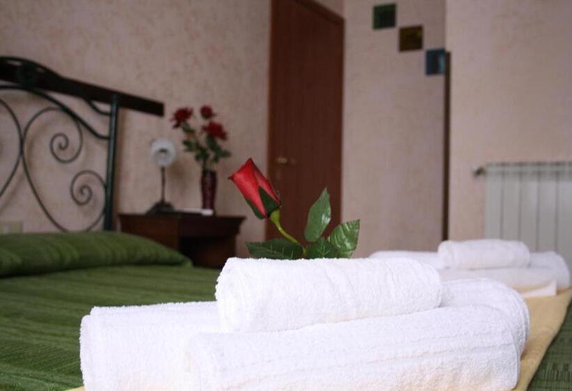 اتاق استاندارد سه نفره, Cityguesthouse Catanzaro