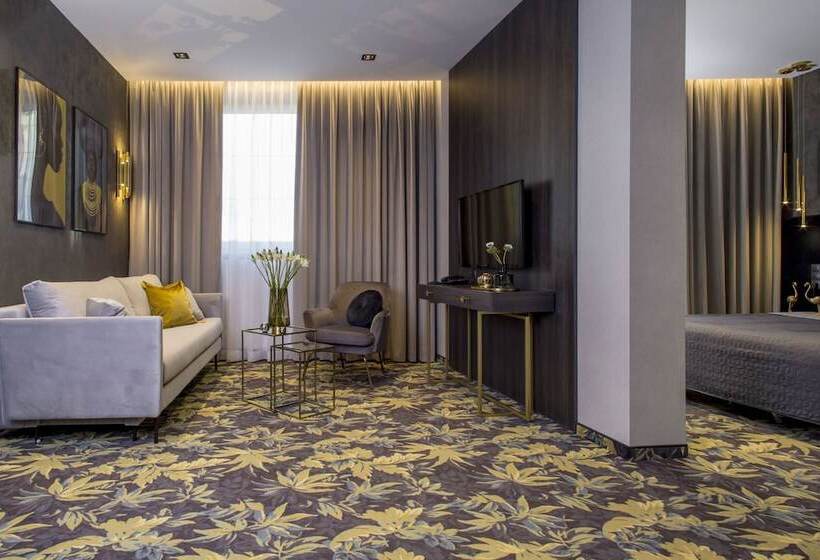 Апартаменты Deluxe 1 Спальня, Atrium