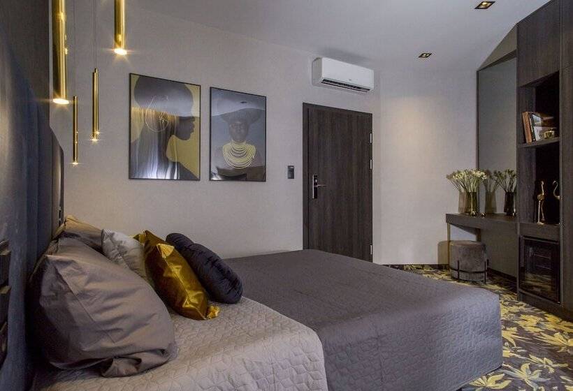 Трехместный Номер Deluxe, Atrium