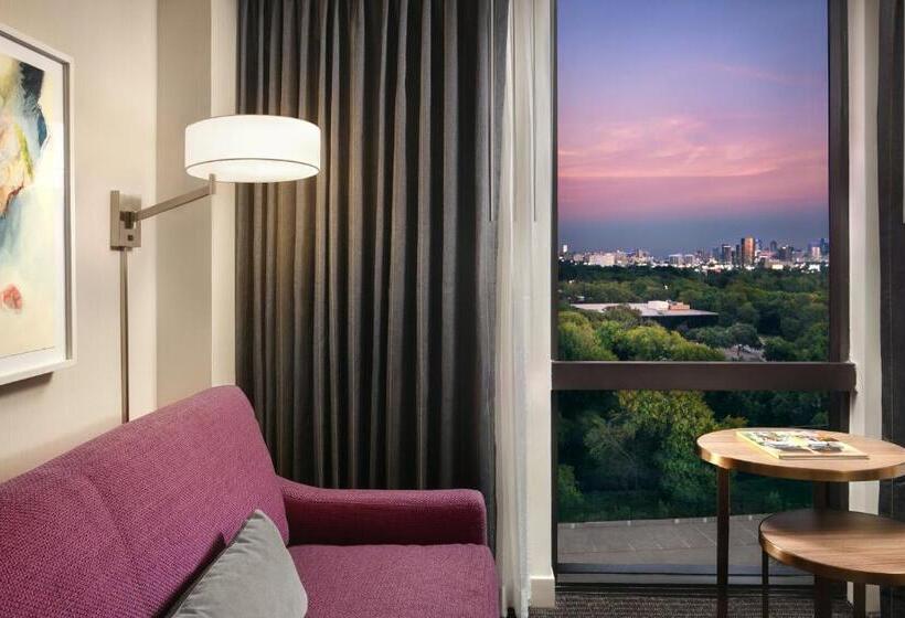キングサイズベッドのスタンダードルーム, Crowne Plaza Dallas Love Field   Med Area, An Ihg