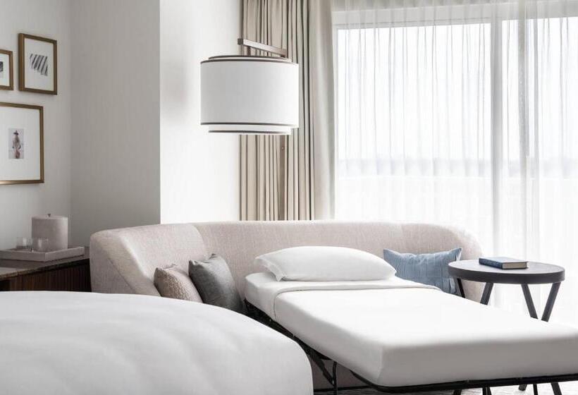 이그제큐티브 스위트 킹침대, The Ritzcarlton Orlando, Grande Lakes