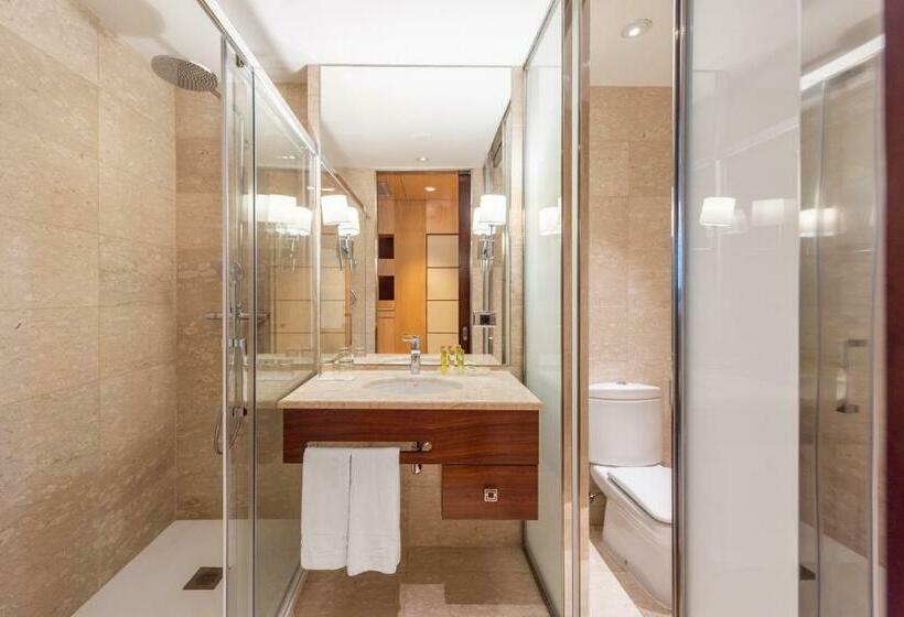 سوییت جونیور, Eurostars Gran Valencia