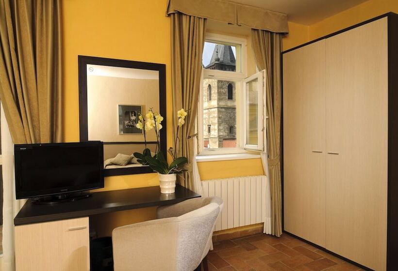 اتاق استاندارد, Praga 1