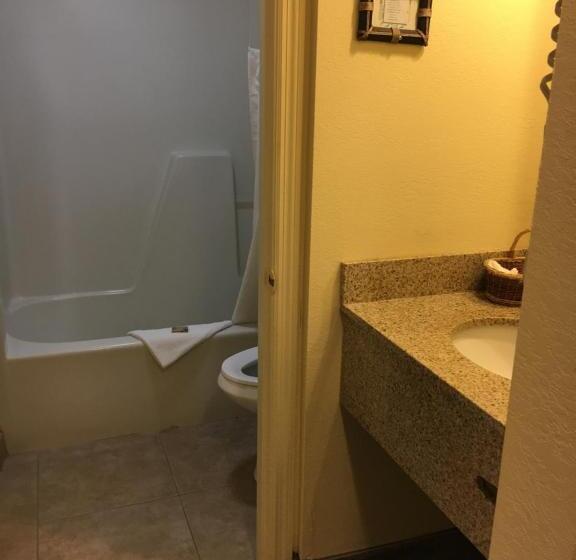Номер Executive, St. Augustine Island Inn
