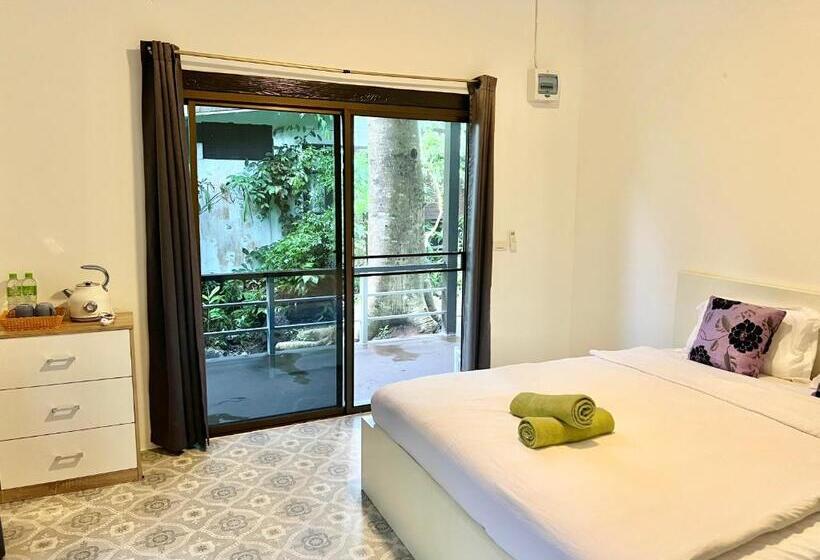 חדר דלוקס, Sleep Inn   Lonely Beach