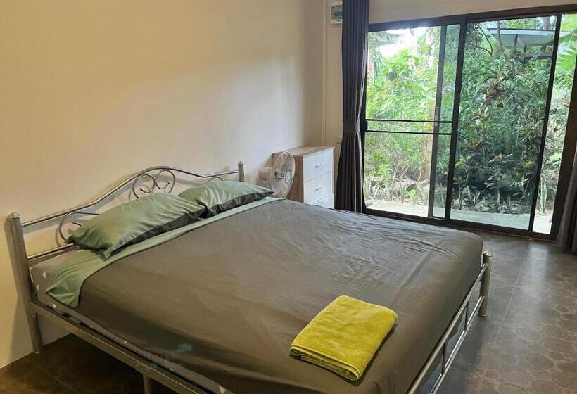 חדר דלוקס, Sleep Inn   Lonely Beach