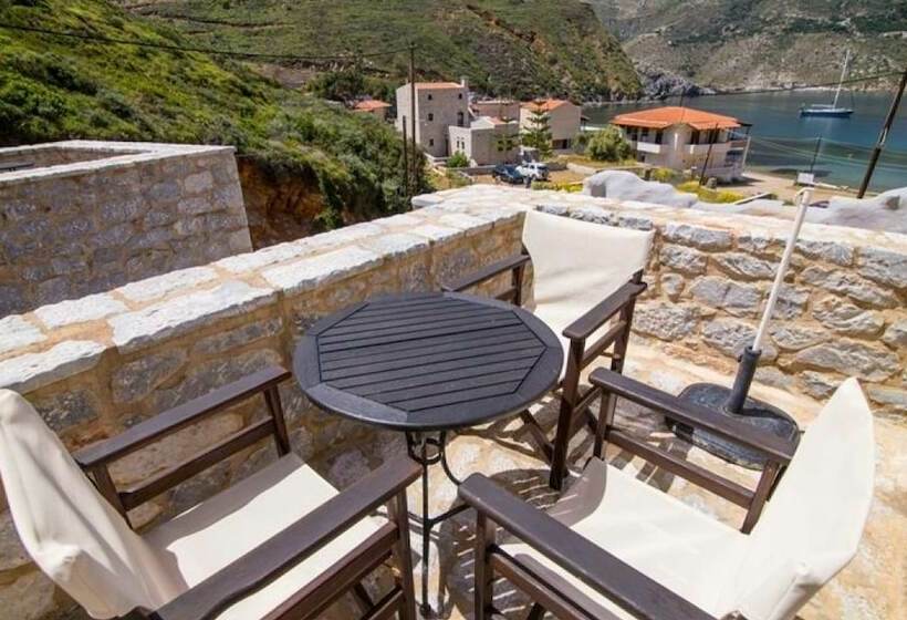 オーシャンビュースタンダードルーム, Psamathous Guesthouse