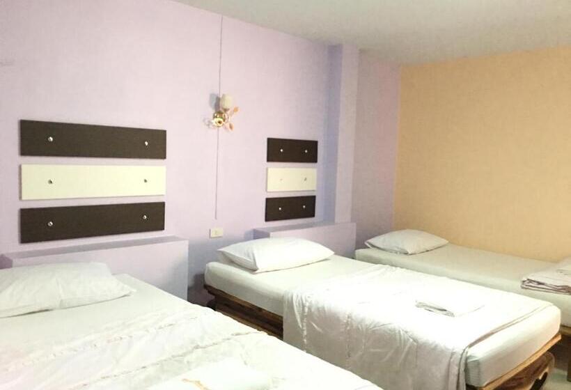 اتاق ساده سه‌ نفره, The Star Villa Resort