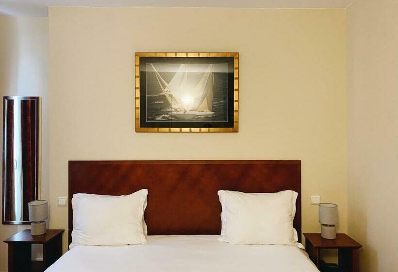اتاق استاندارد, Bellevue Montmartre