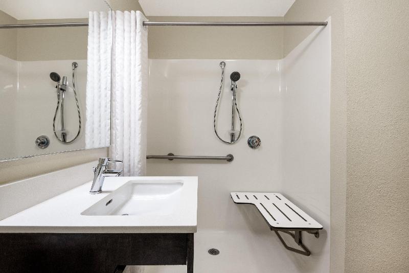 Люкс Адаптированный для Инвалидов, Candlewood Suites Durham   Rtp, An Ihg