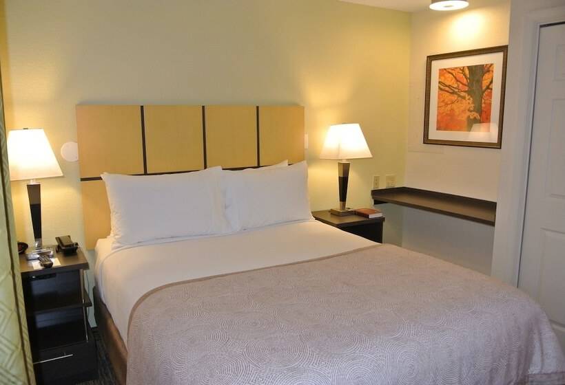 Люкс, Candlewood Suites Washington Fairfax, An Ihg