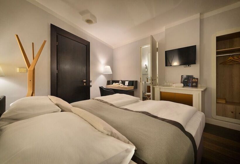 اتاق استاندارد, Design Hotel Neruda