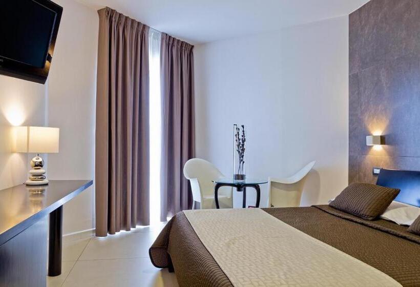 バルコニー付きスーペリアルーム, Mediterranea Hotel & Convention Center