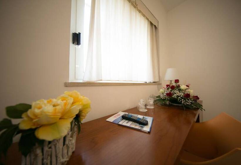 スタンダードルーム, Mediterranea Hotel & Convention Center