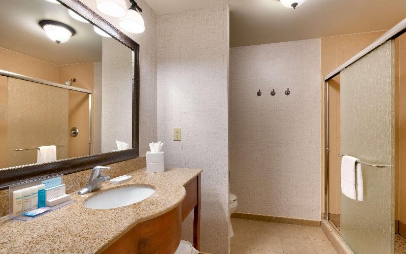 带大床的标准间, Royal William, Ascend Hotel Collection