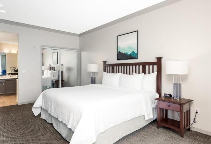 Семейный Номер Deluxe, Manteo At Eldorado Resort