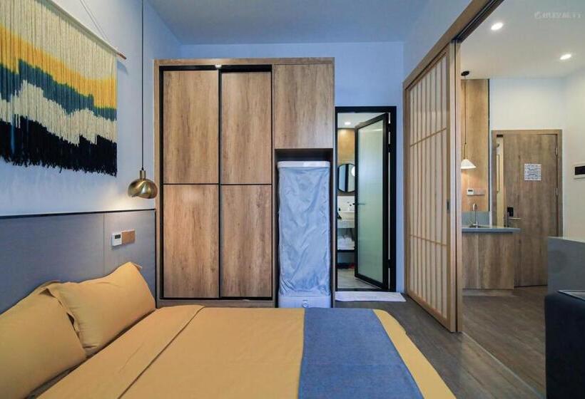 Quarto Superior, Ruiya Apart