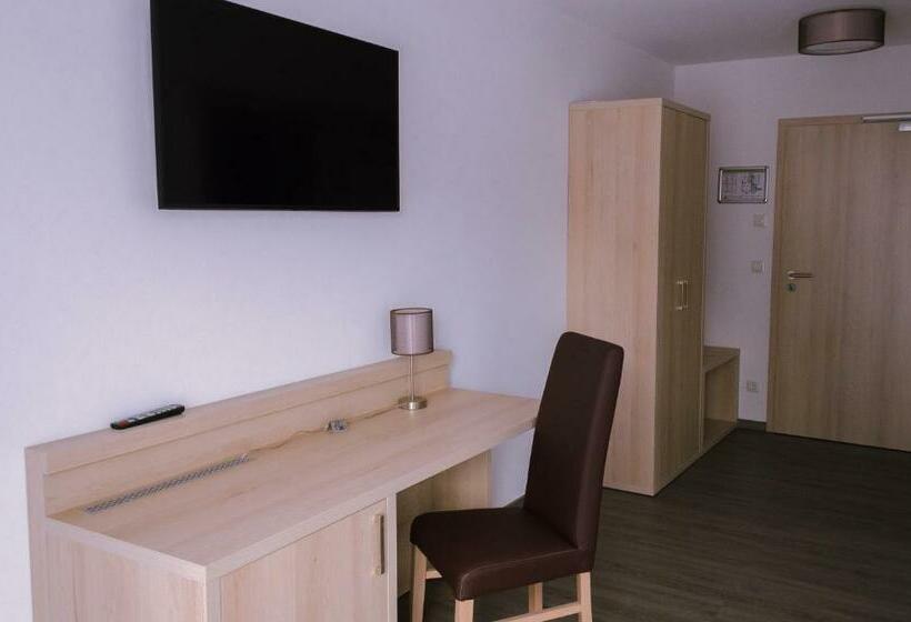 Номер Стандарт Индивидуальный, Glindower Alpen Pension