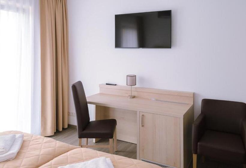 Номер Стандарт, Glindower Alpen Pension