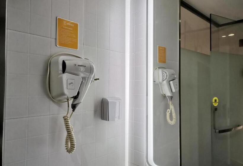 Стандартный Номер Кровать Кинг, 7days Inn Ji'nan Changqing University Ginza Commercial Street Branch