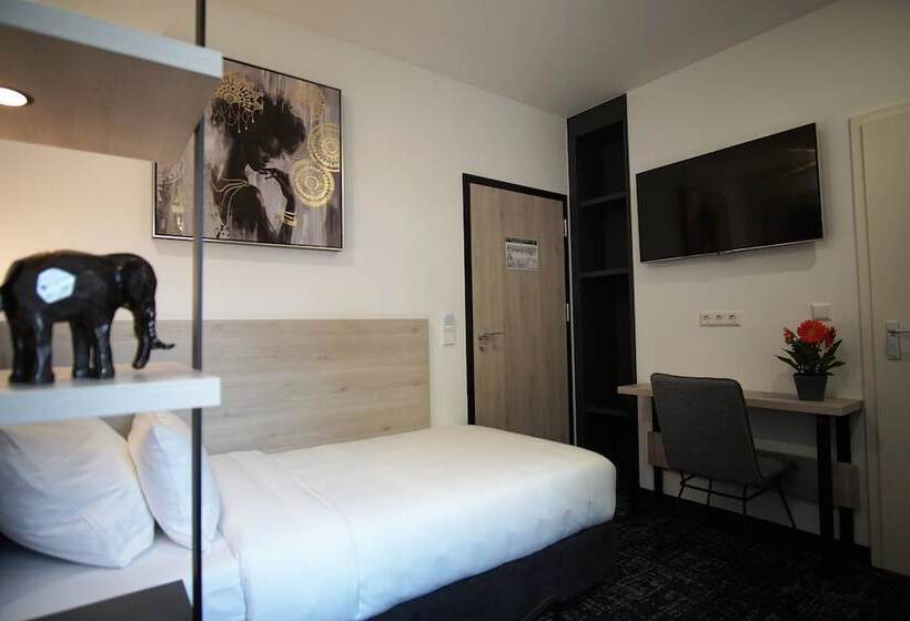 Номер Economy Индивидуальный, Libarty Hotels