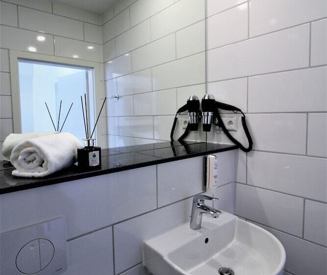 غرفة إقتصادية فردية, Libarty Hotels