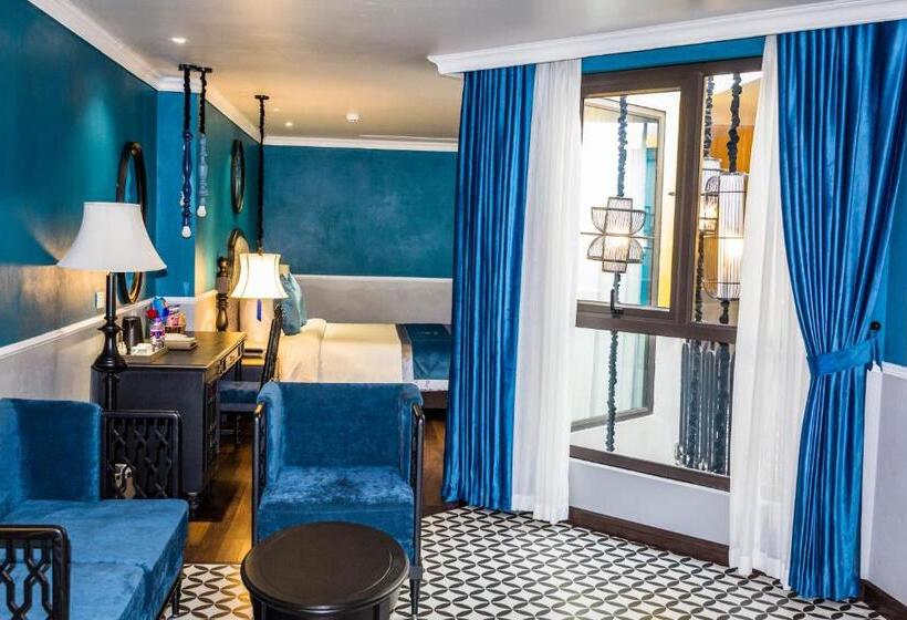 سوییت جونیور, Michi S Hotel Lao Cai