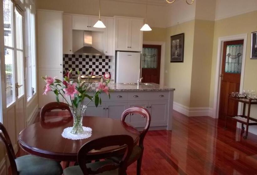 침실 3개 주택, The Oaks Lilydale Accommodation