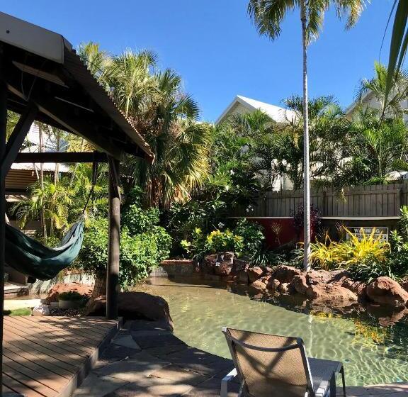 스탠다드 4인용 룸 공용 욕실, Kimberley Travellers Lodge  Broome Yha