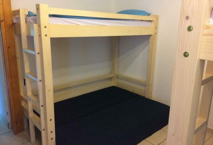 Семейный Номер, Blue Bike Hostel
