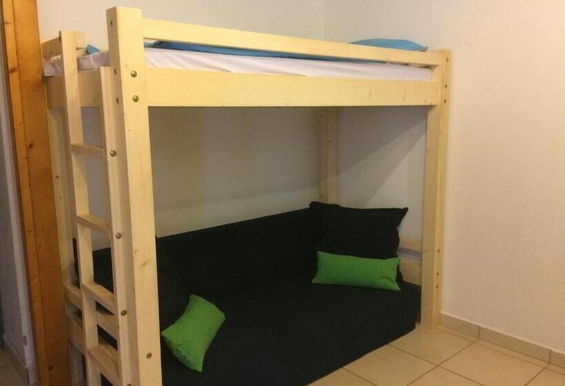 Семейный Номер, Blue Bike Hostel