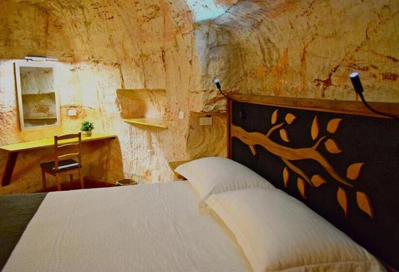 Апартаменты 2 Спальни, Dug Out B&b