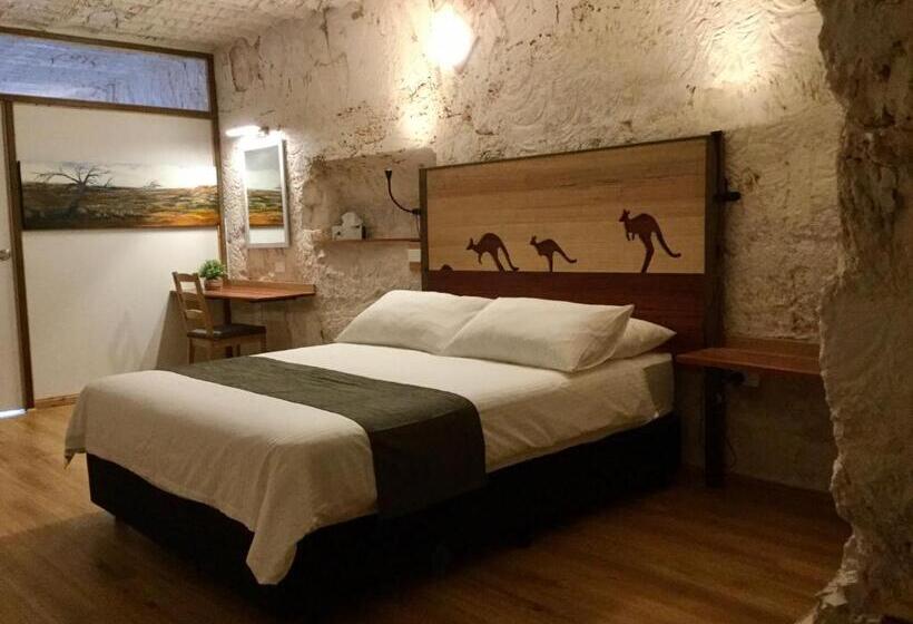 Апартаменты 1 Спальня, Dug Out B&b