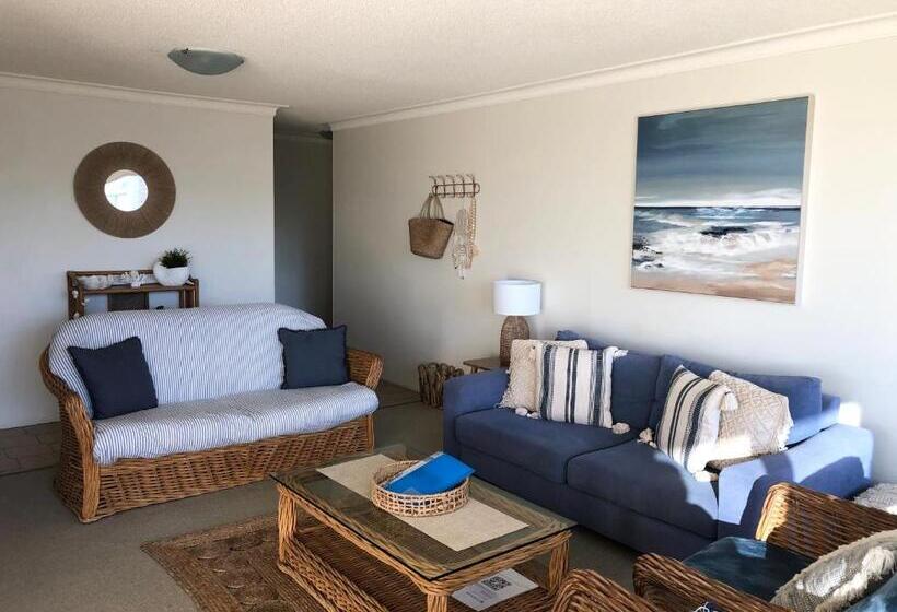 Superior 2-bedroom flat with a view, Oceania On Burleigh Beach