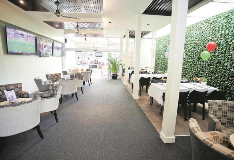 Номер Стандарт Совместная Ванная, Panania Hotel Sydney