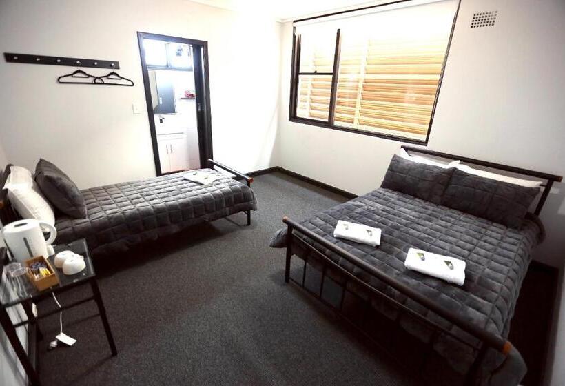 Номер Стандарт, Panania Hotel Sydney