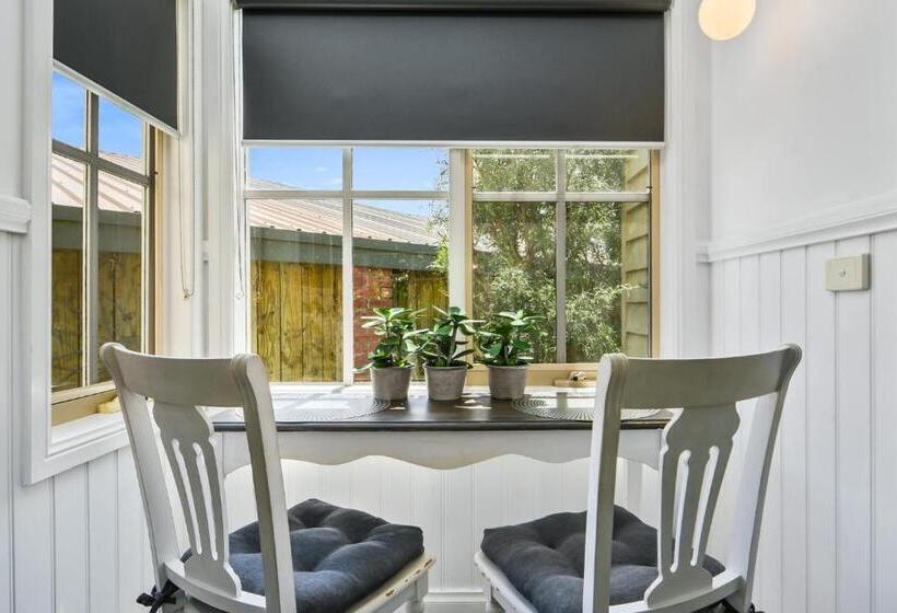 스탠다드 룸, Creek Cottage Bed And Breakfast Traralgon
