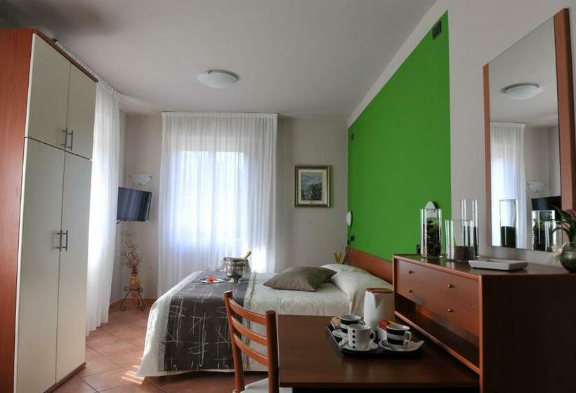 Трехместный Номер Комфорт, Bellavista Meublè