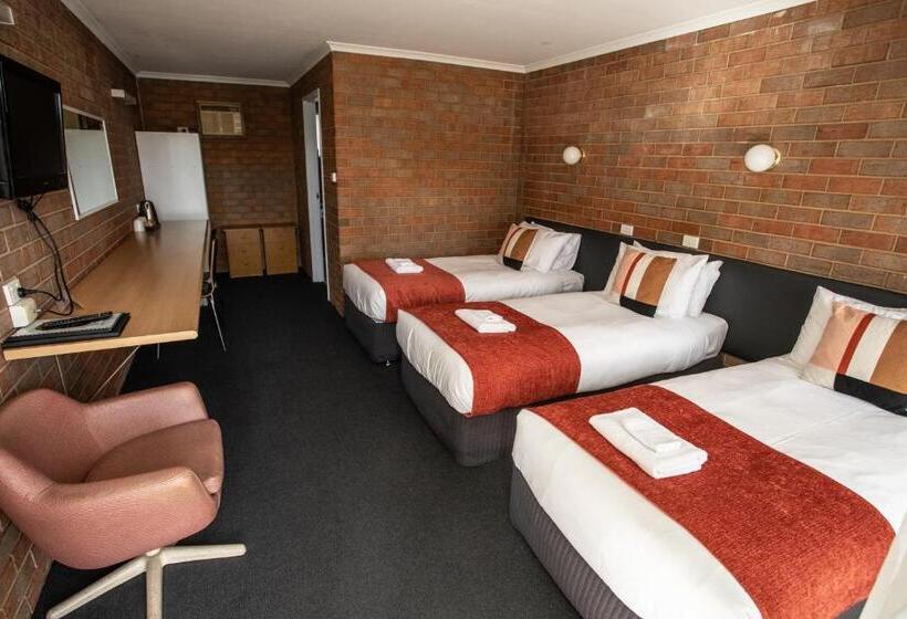 Номер Стандарт Трехместный, Moama Motel