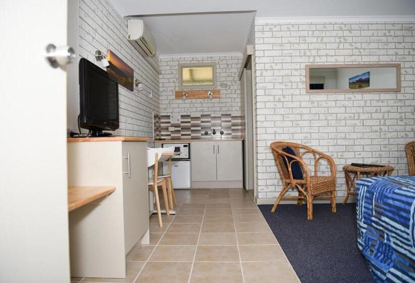 Номер Стандарт, Culcairn Motor Inn
