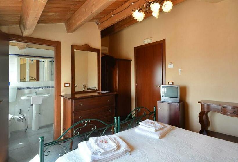 스탠다드 룸, B&b La Castellana
