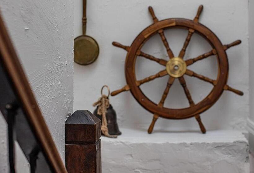 Апартаменты 1 Спальня Вид на Море, Ship Inn Stanley
