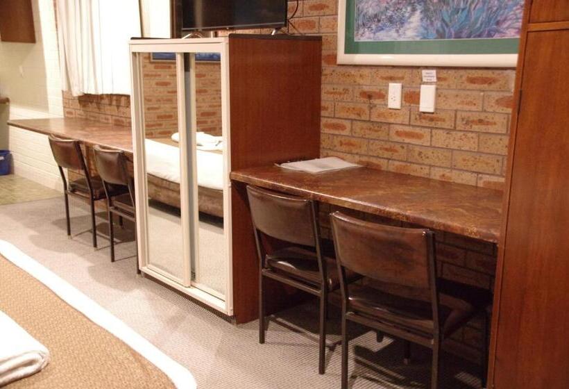 Семейный Номер, Bulahdelah Motor Lodge