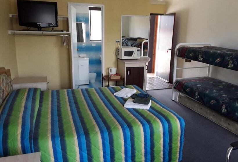 패밀리 룸, Snowdream Motel