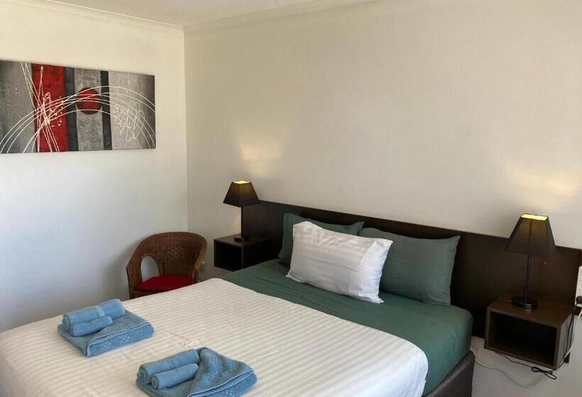 Номер Deluxe, Camellia Motel