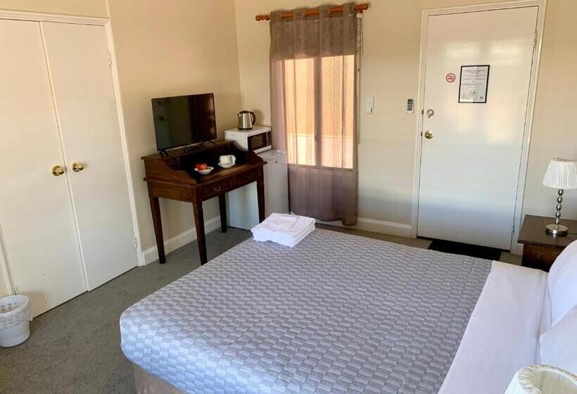 Номер Стандарт, Settlers Hotel York