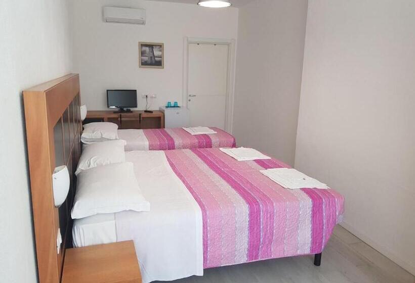 스탠다드 스튜디오, Duna Camere Con Bagno