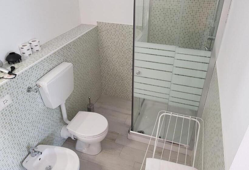 패밀리 스튜디오, Duna Camere Con Bagno